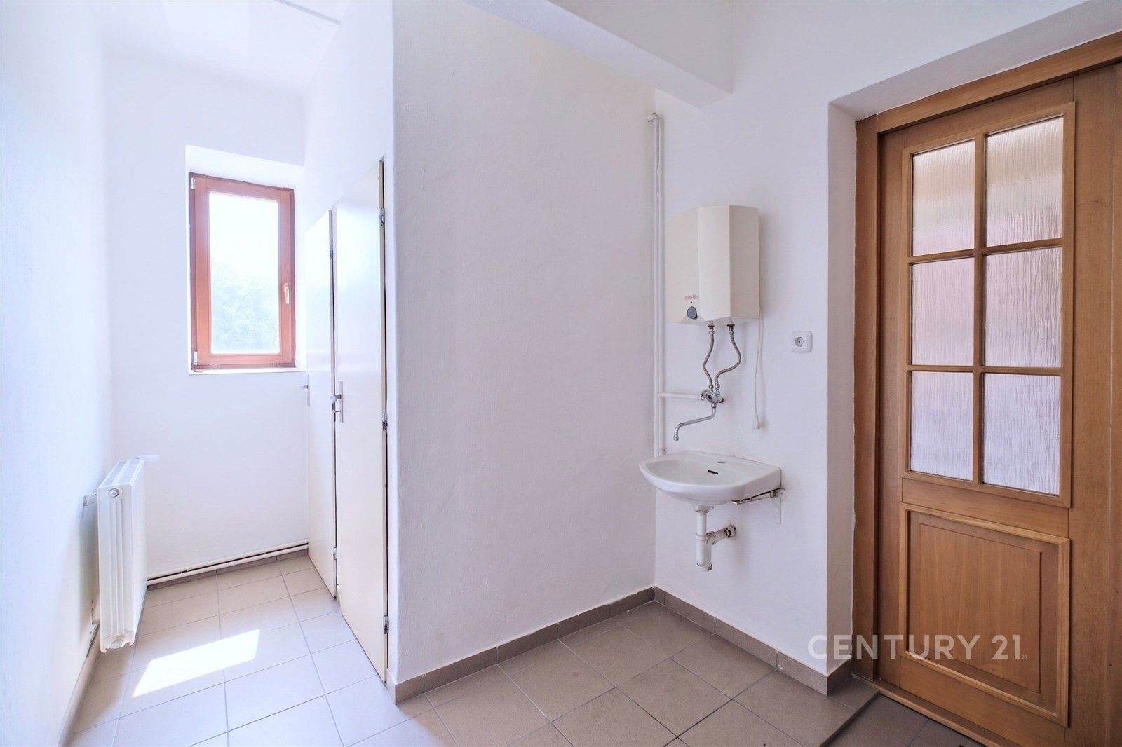 Pronájem obchodní prostory - Československé armády 257, Valašské Klobouky, 80 m² - 5