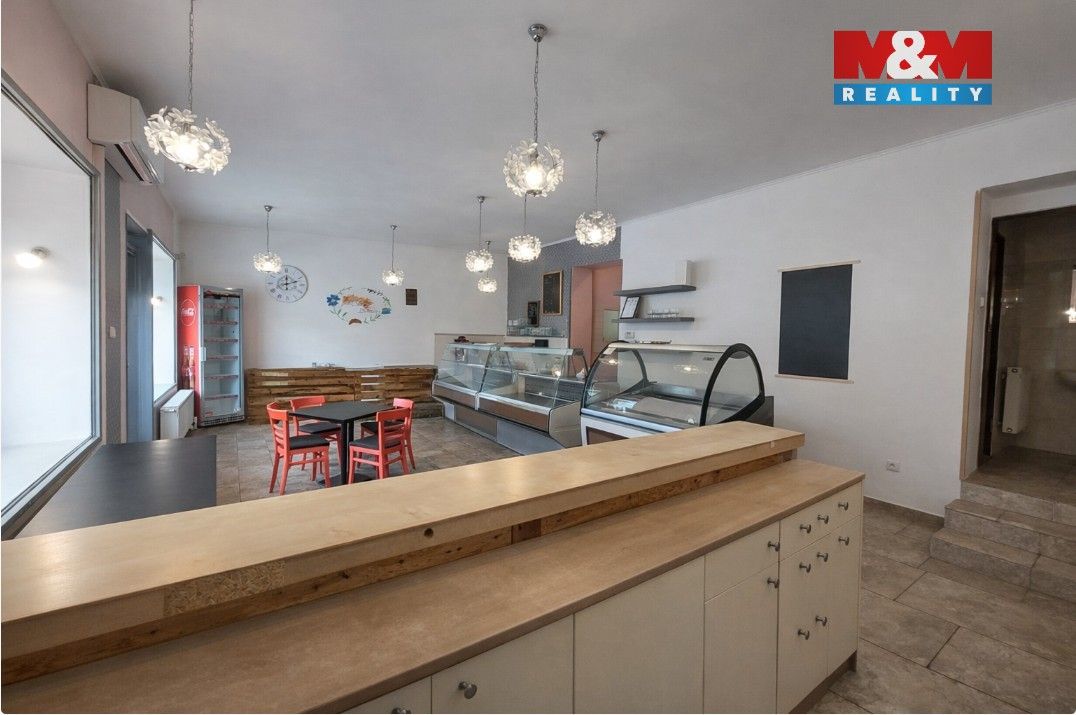 Pronájem obchodní prostory - Arnošta z Pardubic, Úvaly, 75 m²