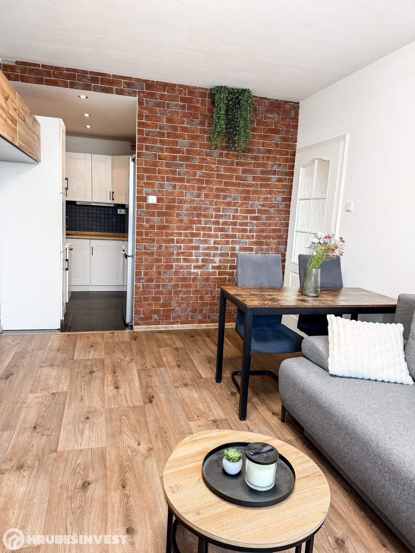 Pronájem byt 2+kk - Jablonecká, Praha, 41 m²