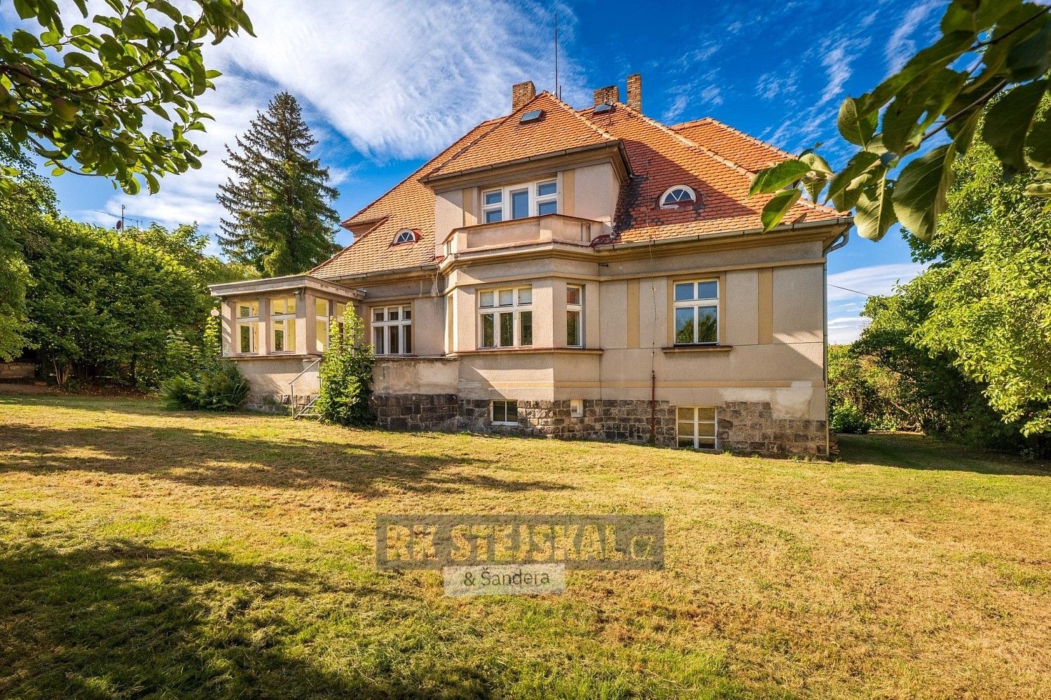 Ubytovací zařízení, Český Krumlov - Plešivec, Jihočeský kraj, 440 m² - 2