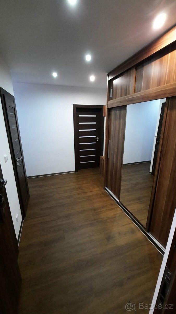 Pronájem byt - Chodov u Karlových Var, 357 35