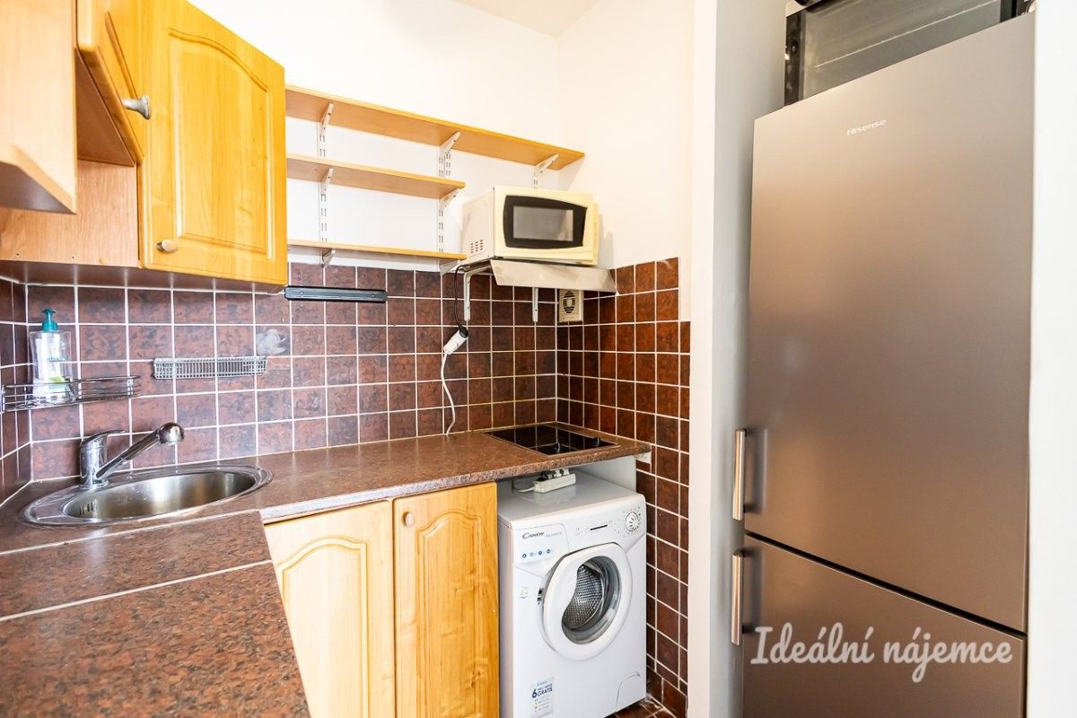 Pronájem byt 1+kk - Prosek, metro Praha, 36 m² - 2