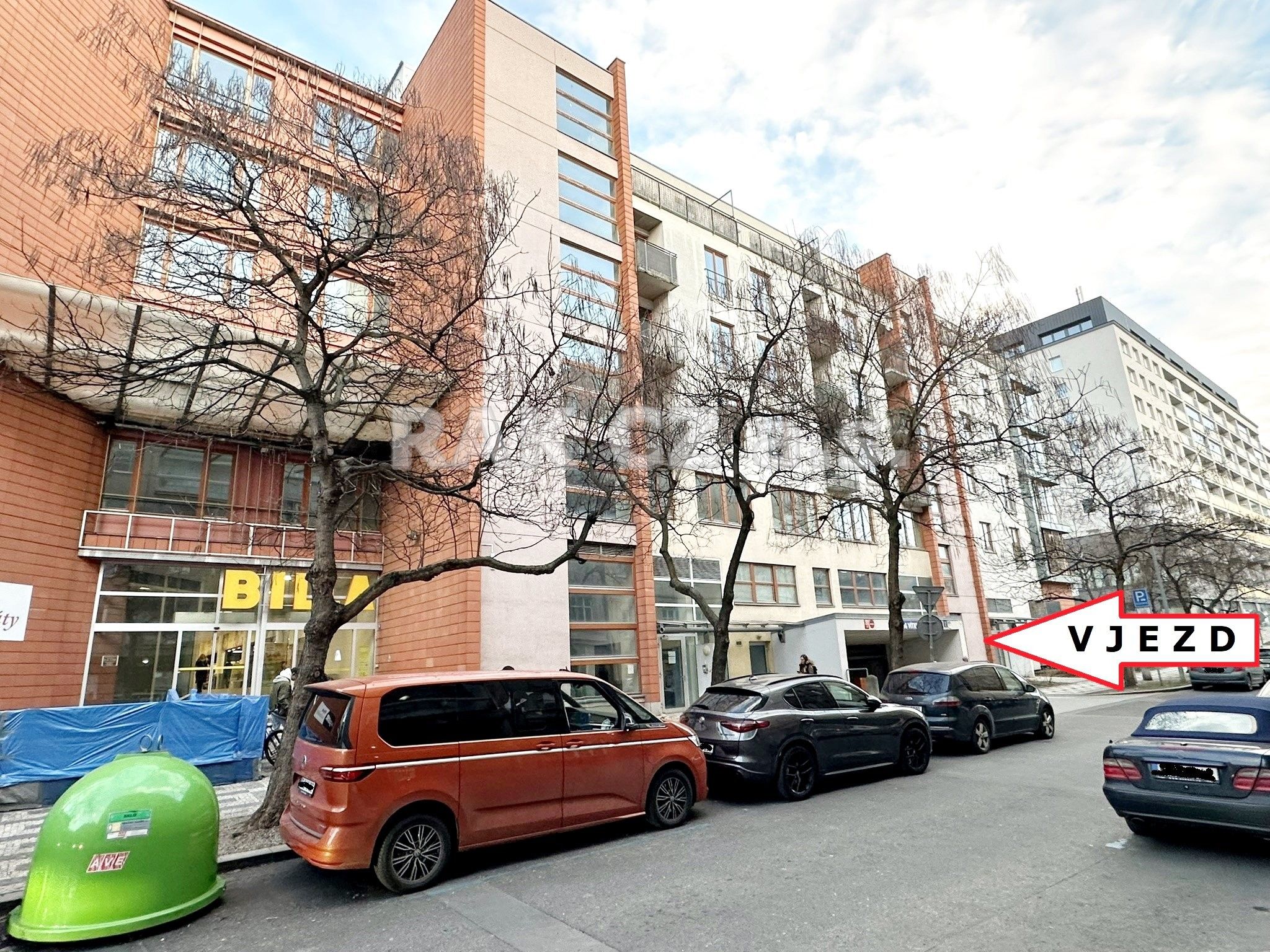 Garáže, Lukášova, Praha, 13 m²