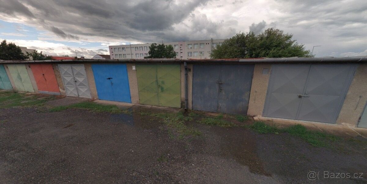 Garáže, Prostějov, 798 11