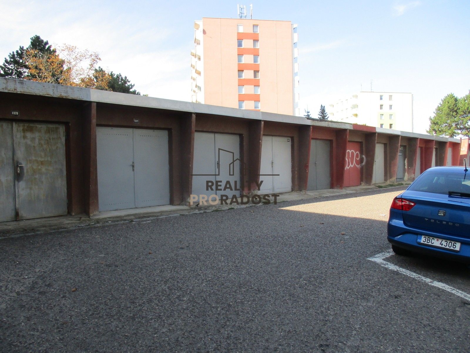 Garáže, Pražská, Znojmo, 14 m² - 1