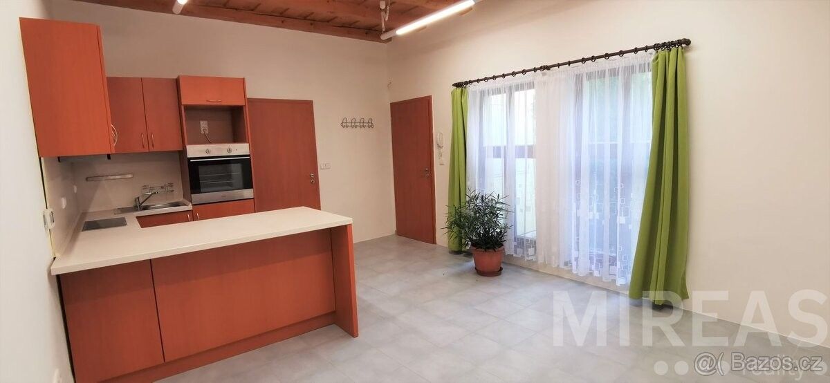 Byty, Nymburk, 288 02