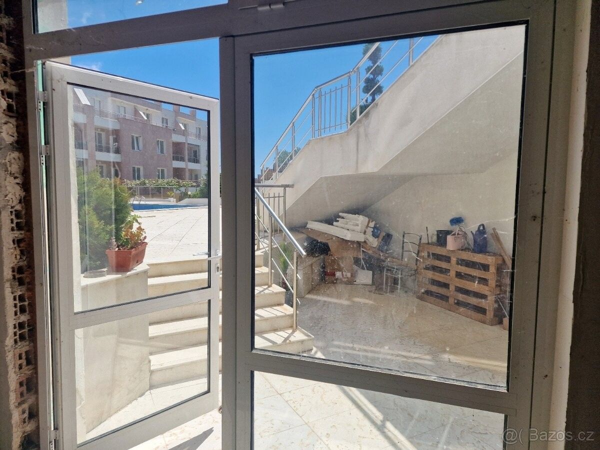 Prodej byt - 987 66, Zahraničí