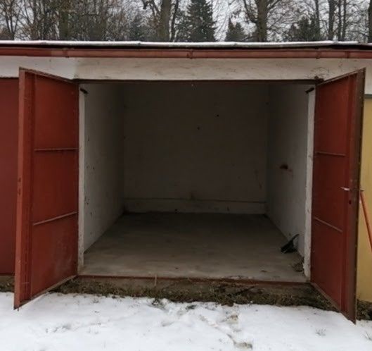 Garáž