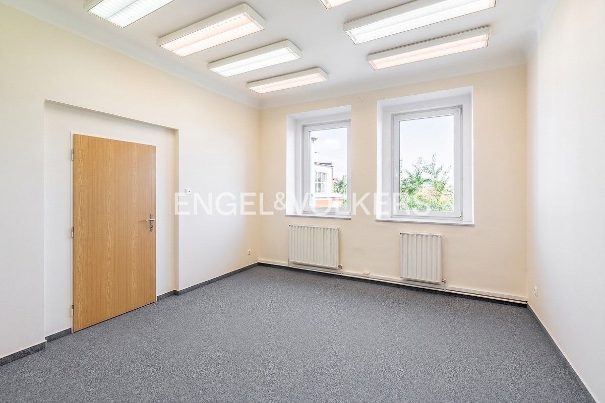 Pronájem kancelář - Šlikova 287, Praha Břevnov, 35 m² - 2