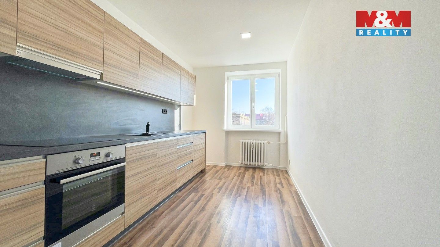 Pronájem byt 1+1 - Čs. exilu, Ostrava, 38 m²