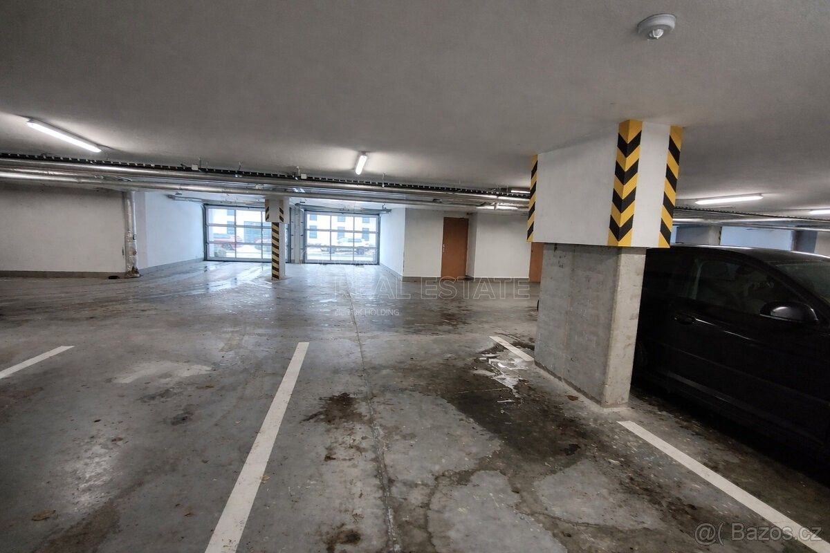 Pronájem garáž - Brno, 635 00