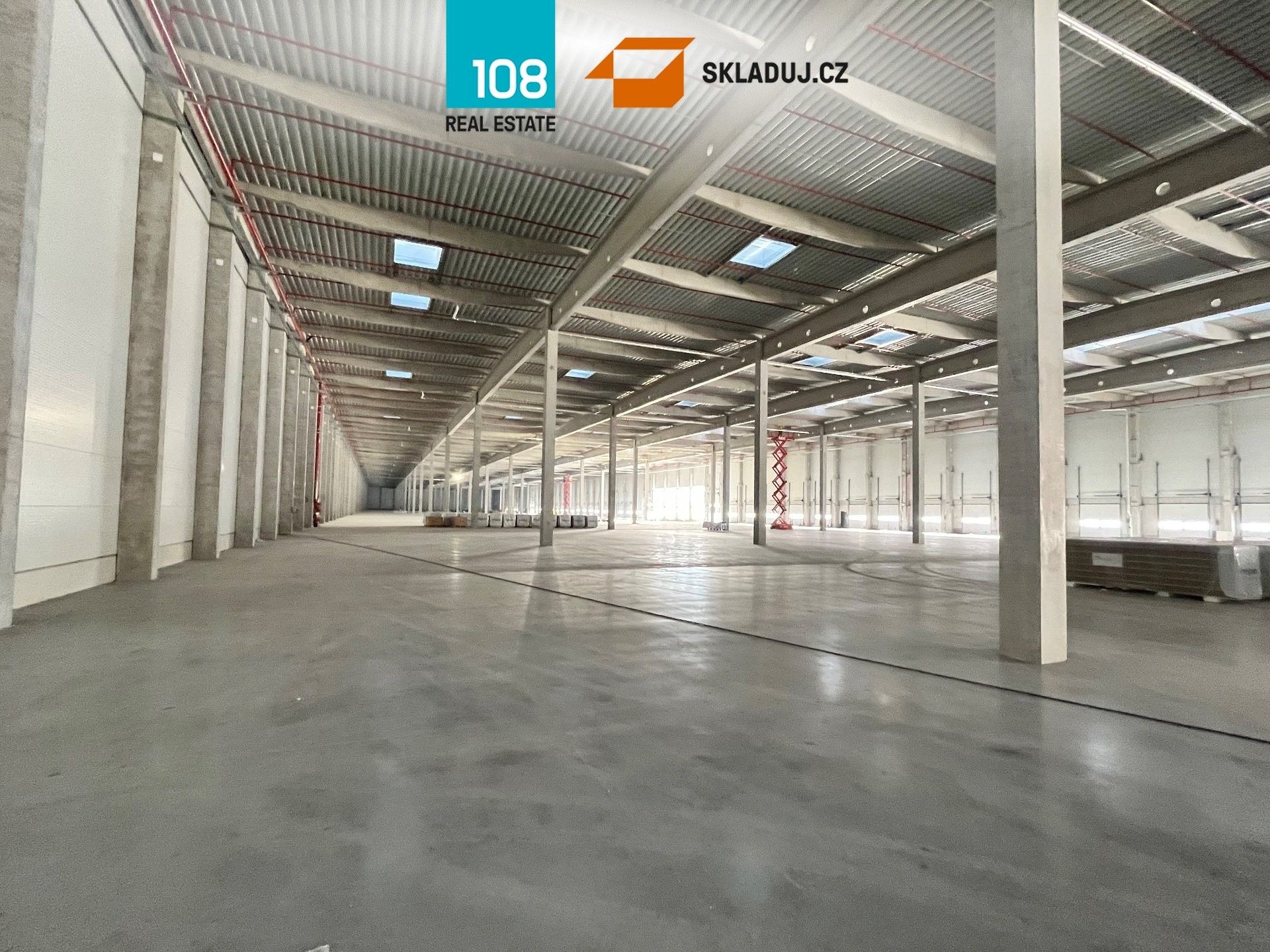 Pronájem sklad - Nádražní  , Pardubice Rosice, 2 500 m² - 5