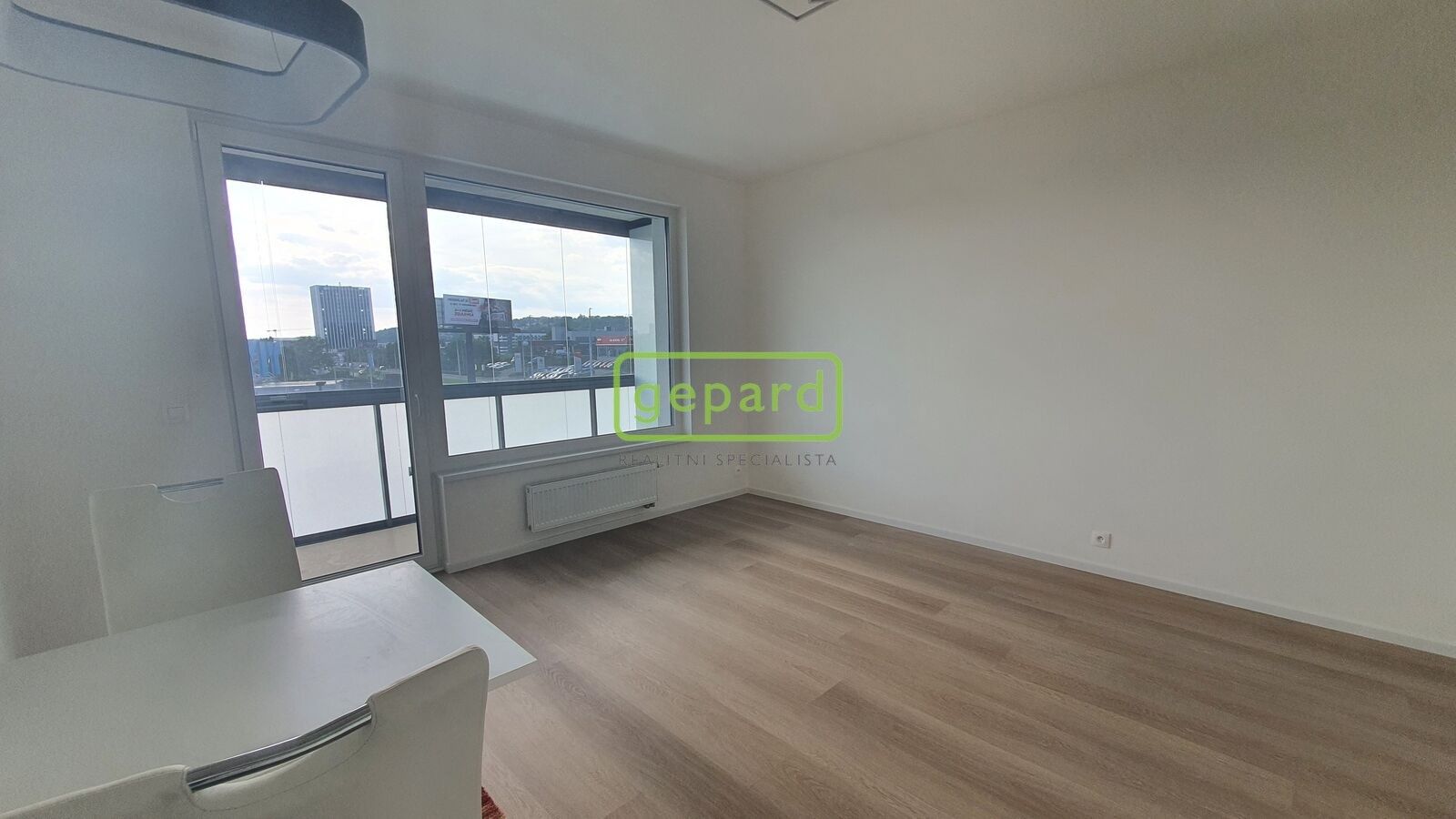 1+kk, Kolbenova, Praha, 35 m²