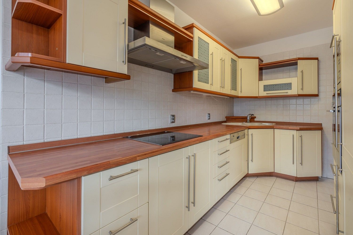 Byt 3+1 · 80 m² · Praha - Kyje, okres Praha 14, Hlavní město Praha - 4