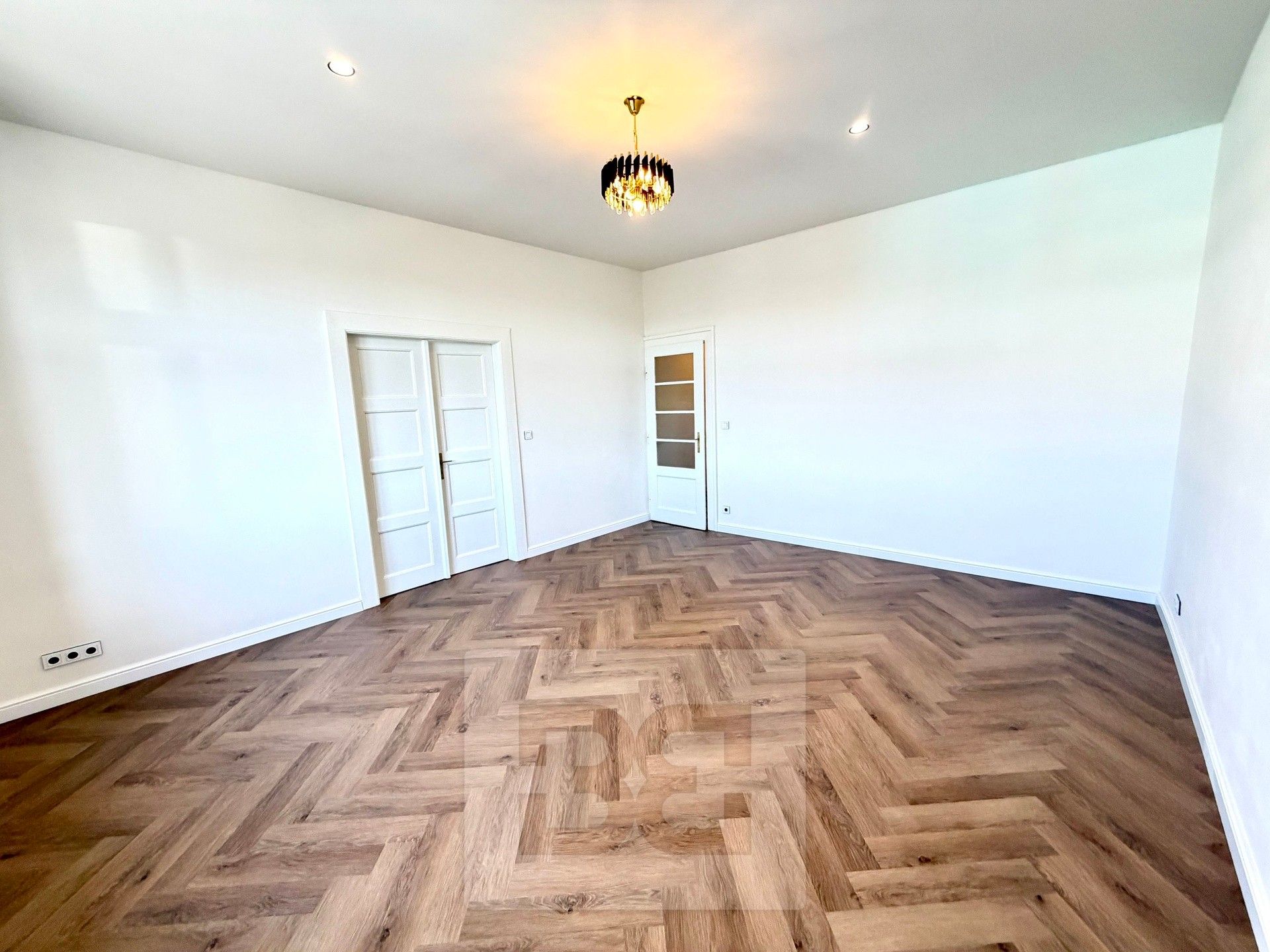 3+kk, Sokolovská, Praha, 95 m² - 2