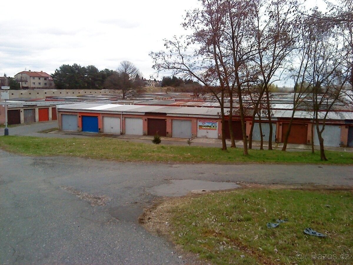 Garáže, Kolín, 280 02