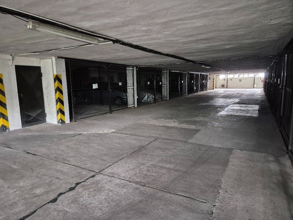Garáže, Loosova, Brno - Lesná, Jihomoravský kraj, 12 m² - 2