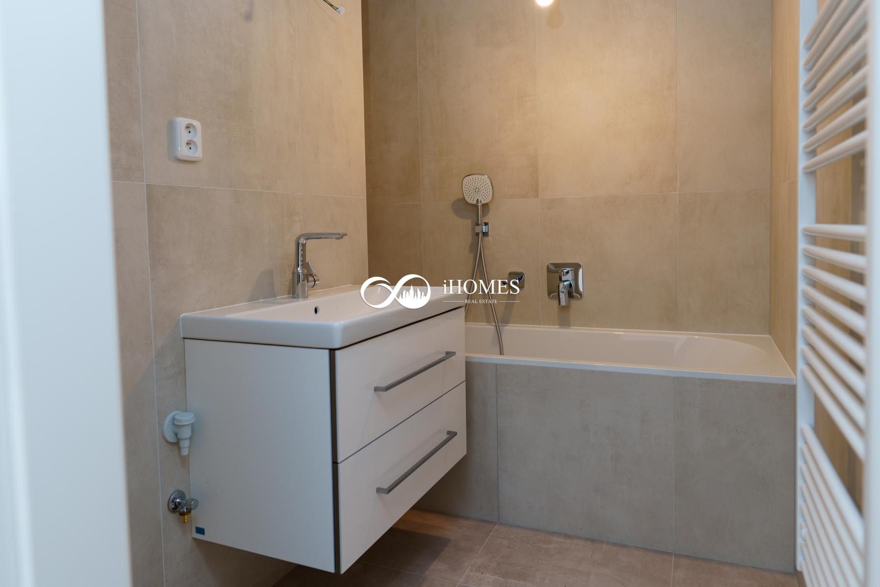 3+kk, Nad Koulkou, Praha, 92 m² - 1