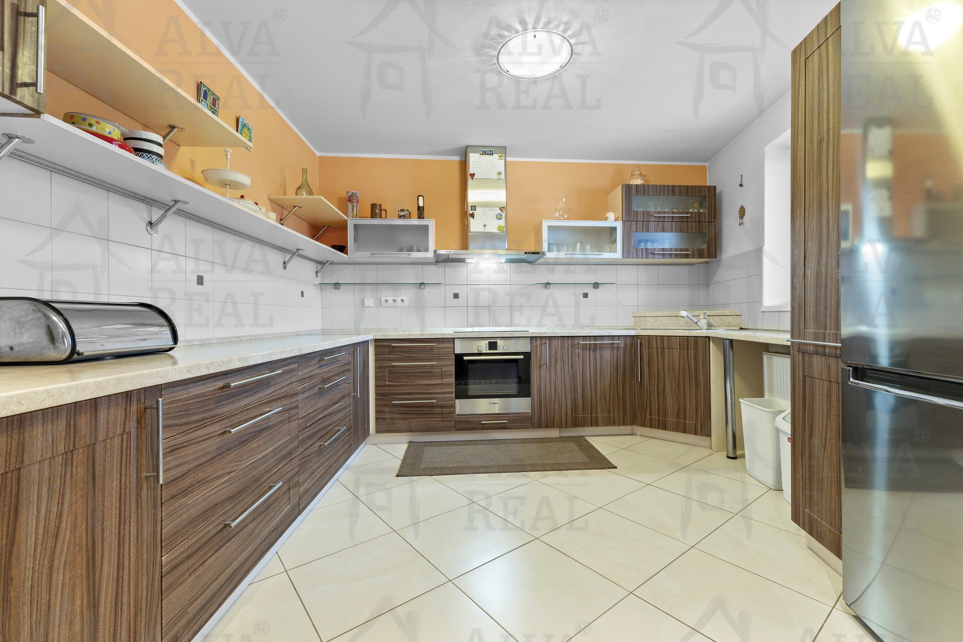 Prodej rodinný dům - Hevlín, 143 m²