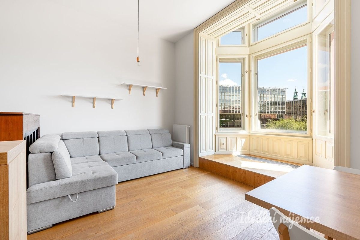 3+kk, Na Moráni, Praha, 94 m² - 2