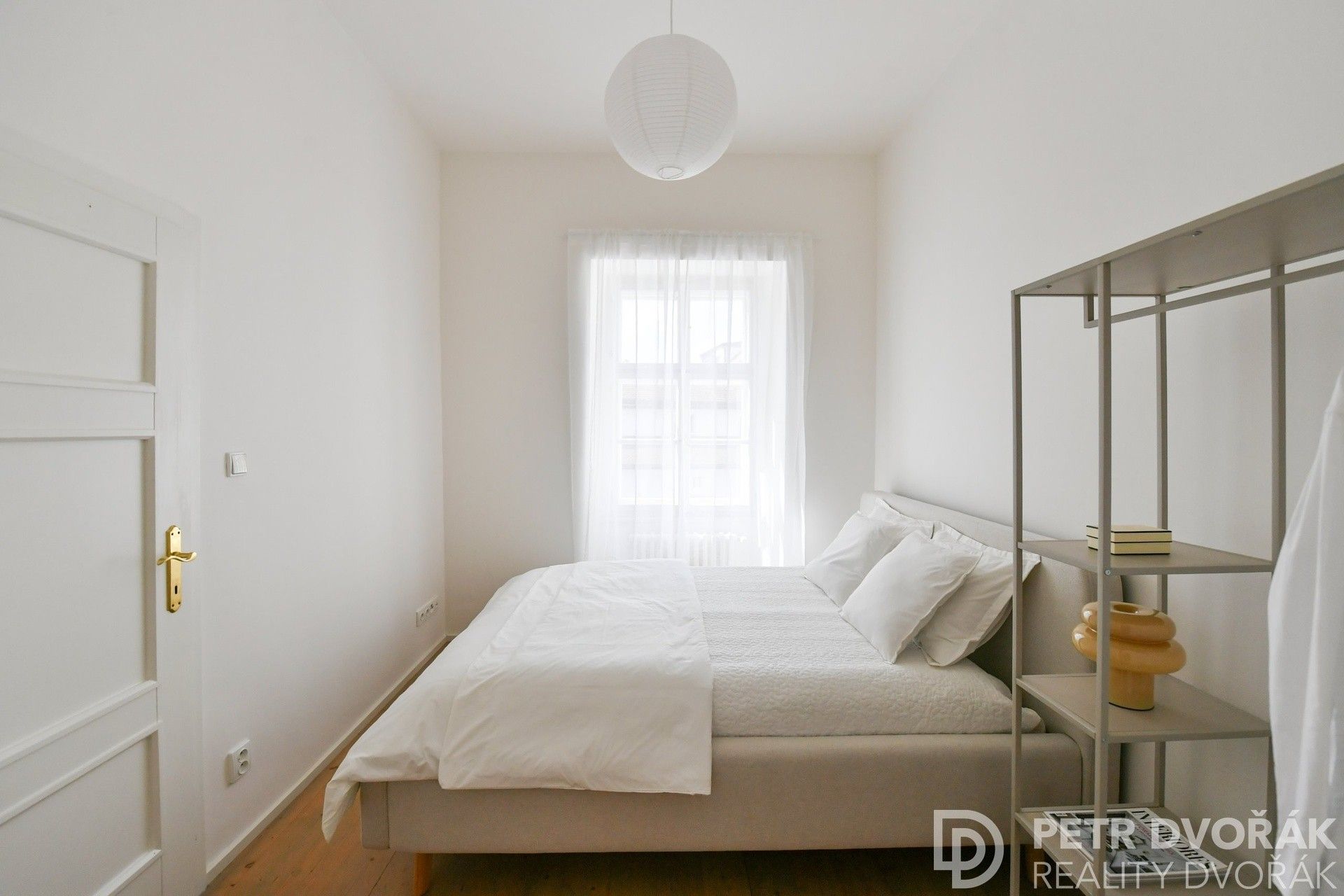 Prodej byt 1+1 - U Pernikářky 111, Praha Smíchov, 27 m² - 5