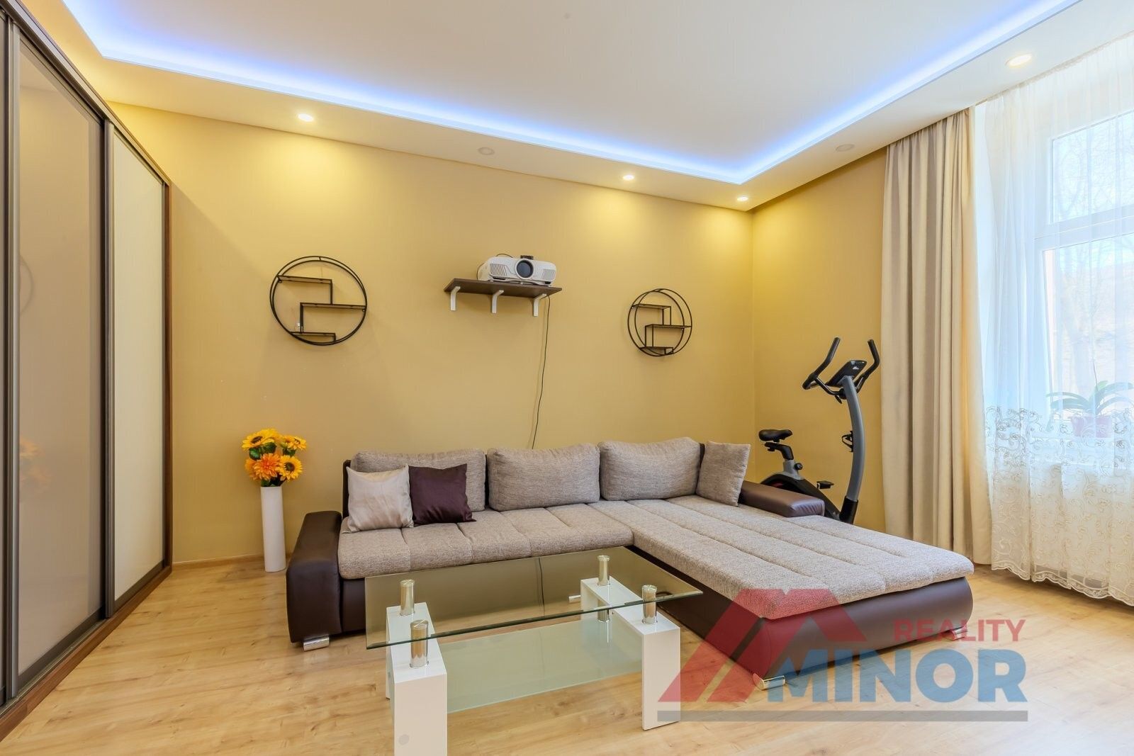 Byt 3+1 · 94 m² · Ouvalova 915, Slaný - 3