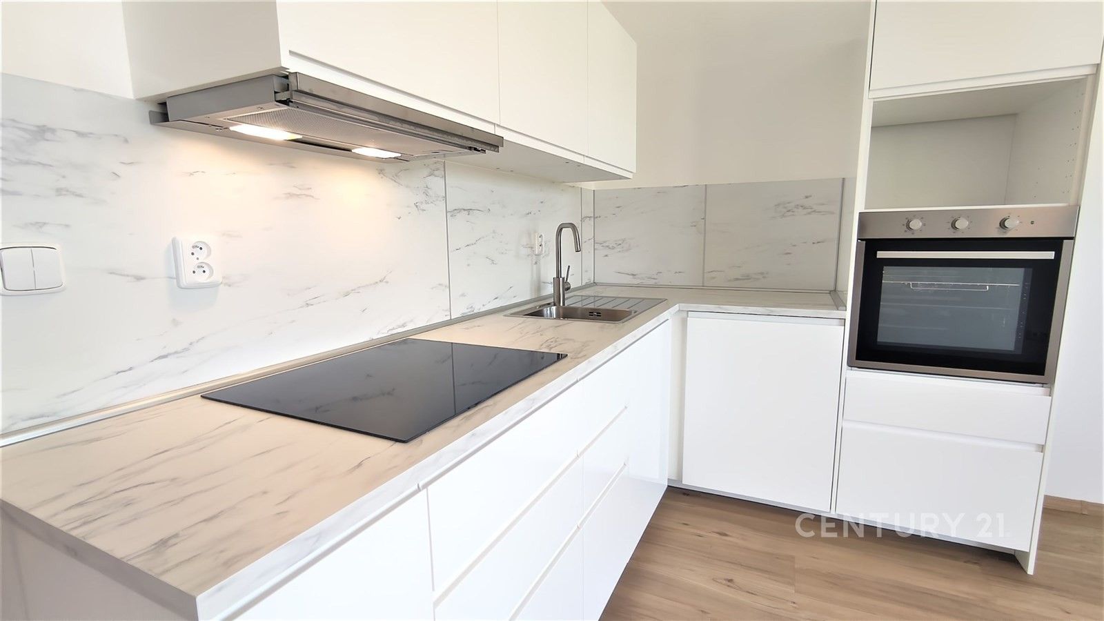 Prodej byt 1+kk - Moravní, Rohatec, 32 m²