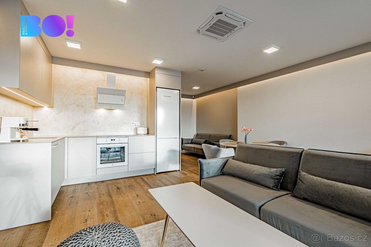 Rodinné domy, Dolní Domaslavice, 739 38