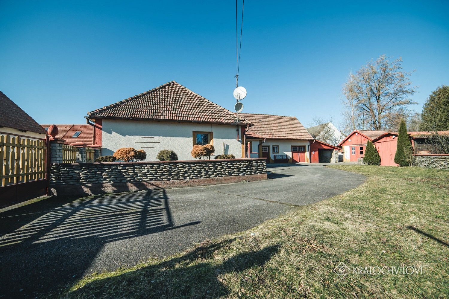 Rodinné domy, Strunkovice nad Blanicí, okres Prachatice, Jihočeský kraj, 104 m² - 1