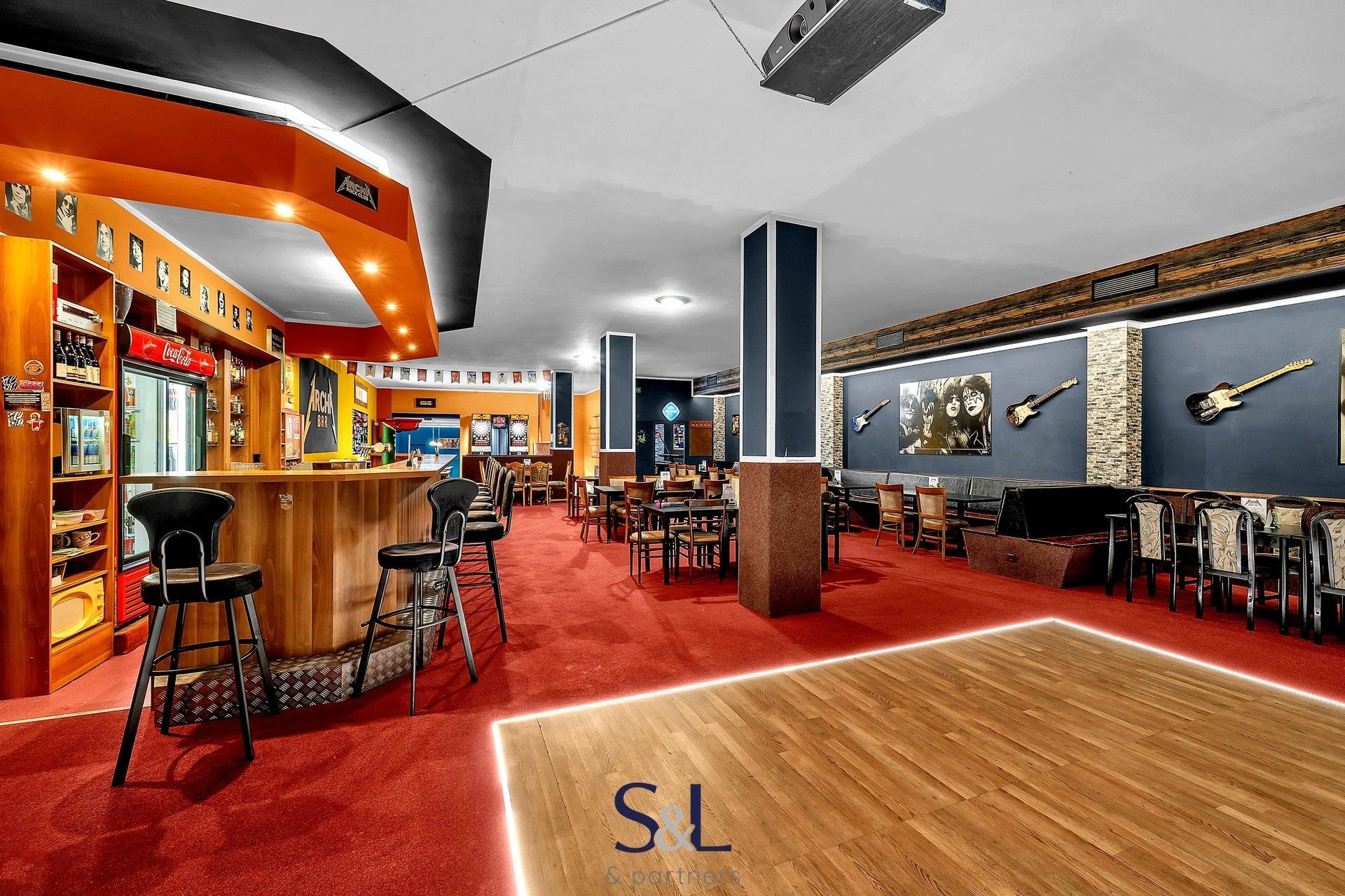 Restaurace, Jindřicha z Lipé, Česká Lípa, 290 m² - 1