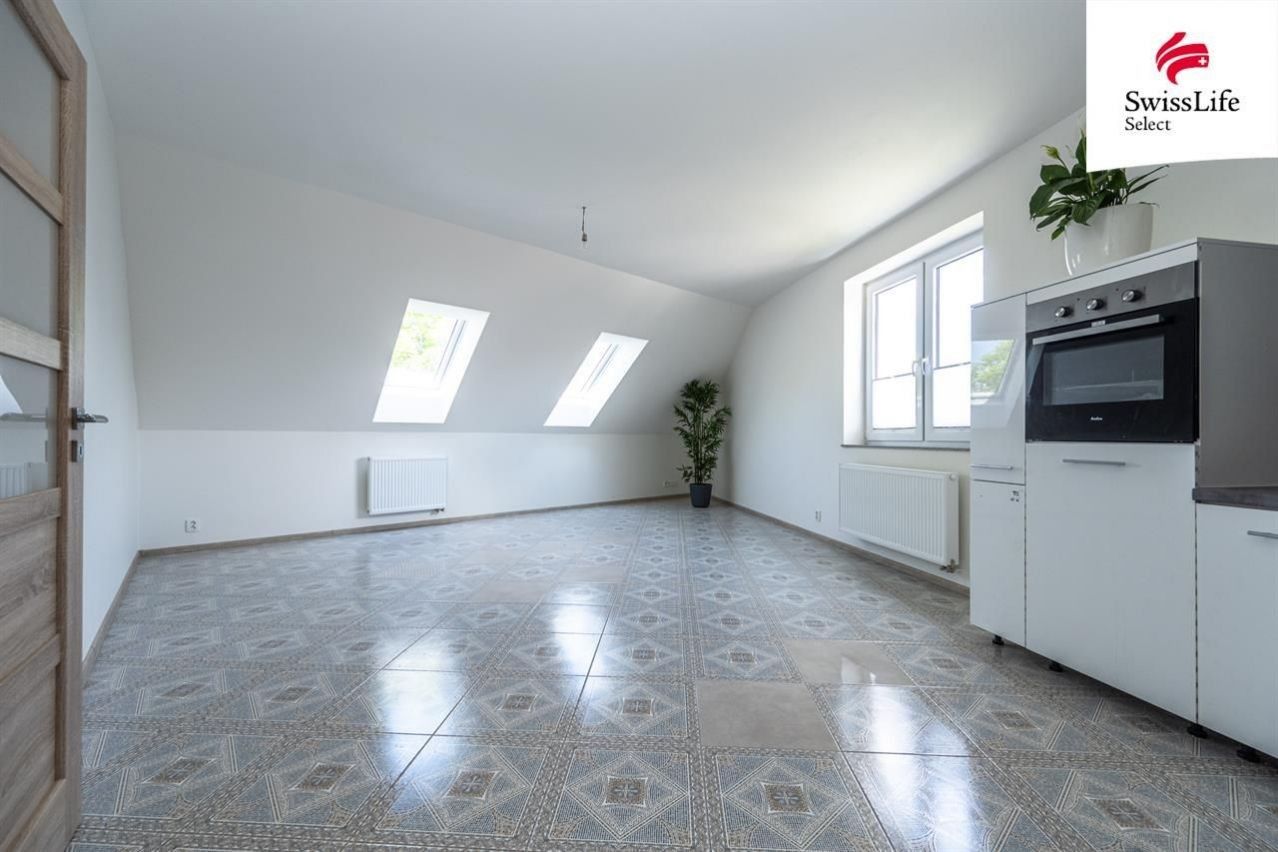 Prodej byt 3+kk - Břežany II, 77 m²