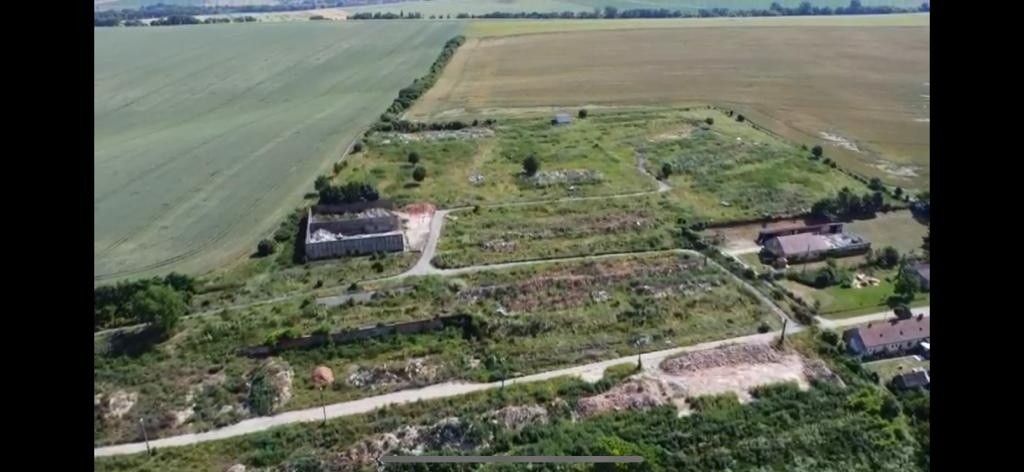 Pozemky pro bydlení, 987 65, Slovensko