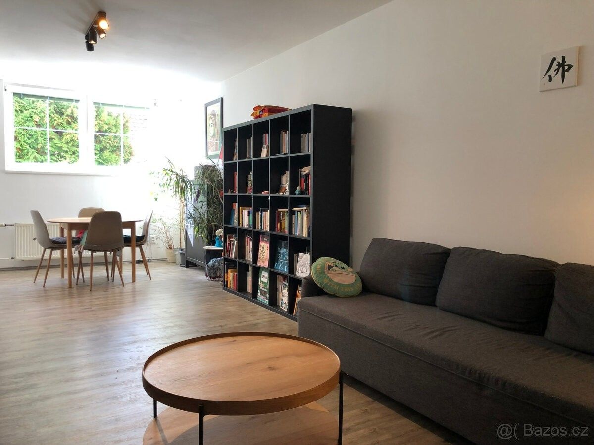 Byty, Černošice, 252 28