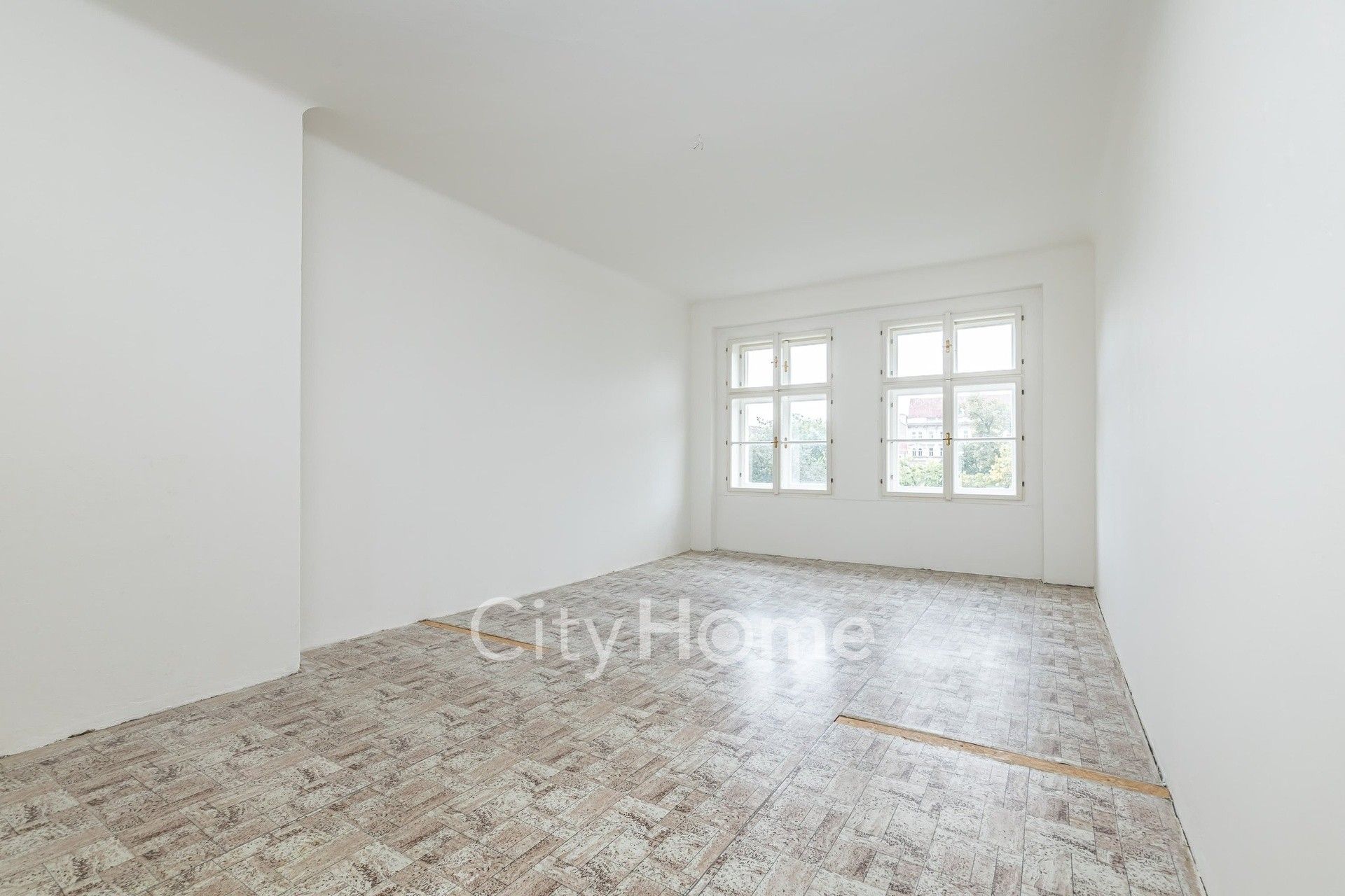 2+1, Karlínské náměstí, Praha, 92 m²