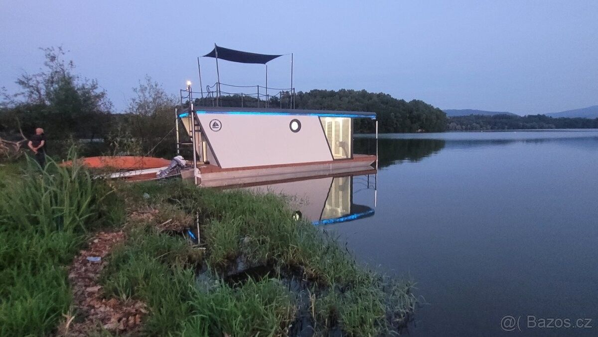 Prodej rodinný dům - 987 65, Slovensko