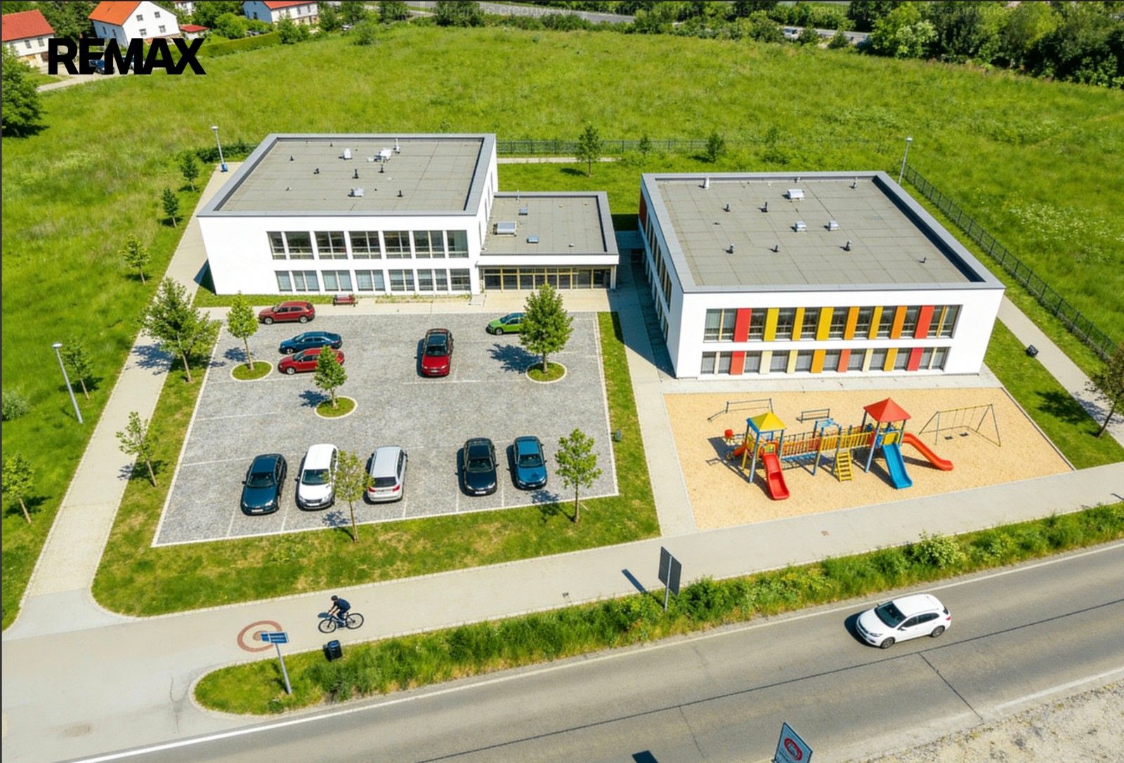 Komerční pozemek · 5 254 m² · Hovorčovice - 4
