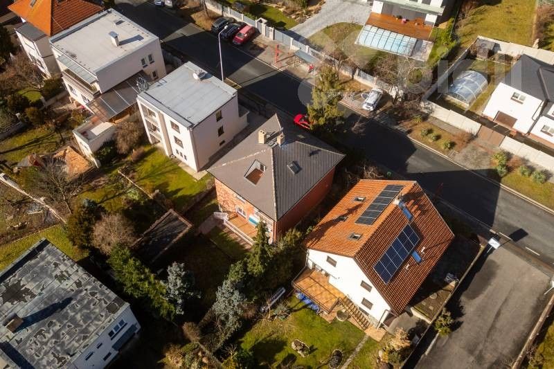 Prodej rodinný dům - Hornocholupická 1007, Praha, 232 m²