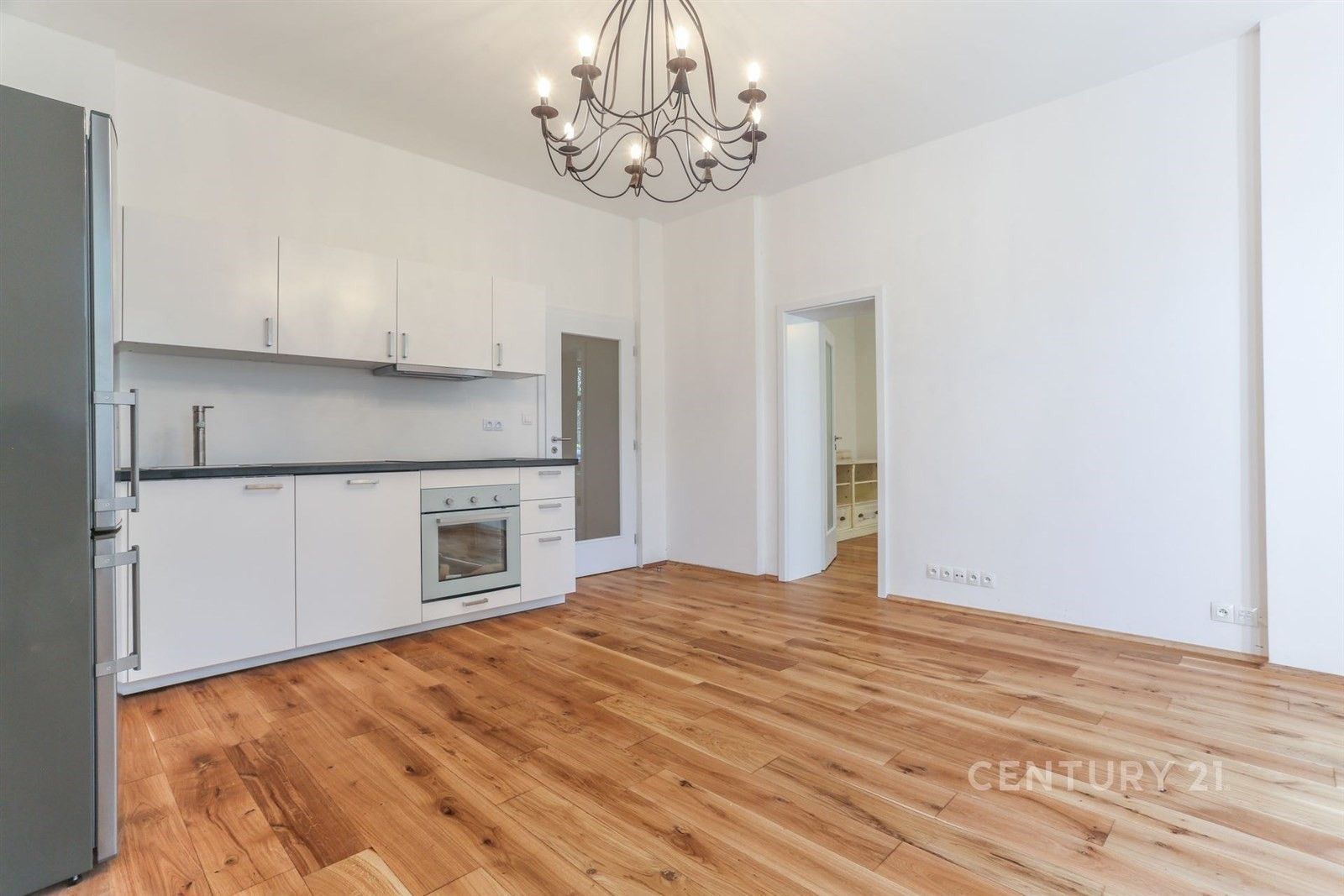 2+kk, Třebešovská 194, Praha, 60 m²