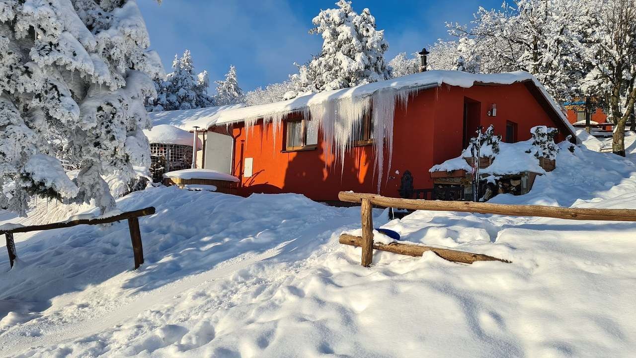 Chaty, Osek - Dlouhá Louka, Ústecký kraj - 1