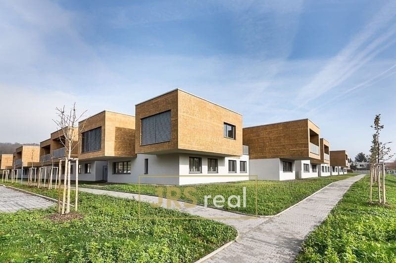 Byty, Slavkov u Brna, 684 01