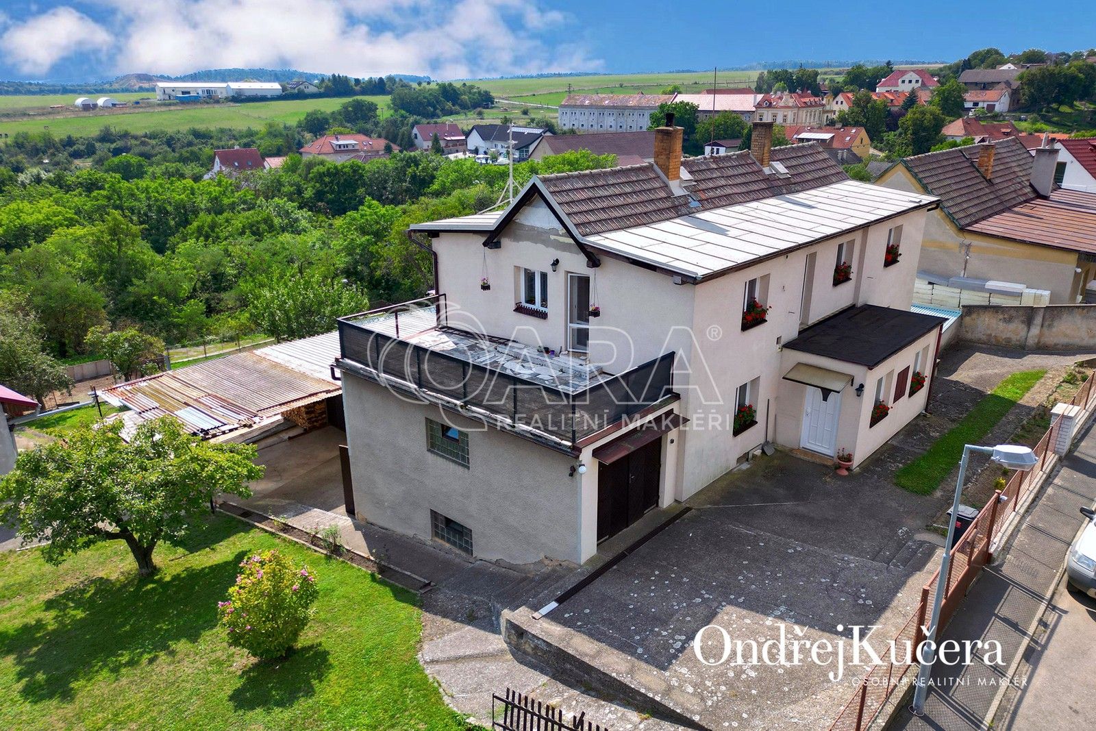 Prodej rodinný dům - Dolejší, Kosoř, 250 m²