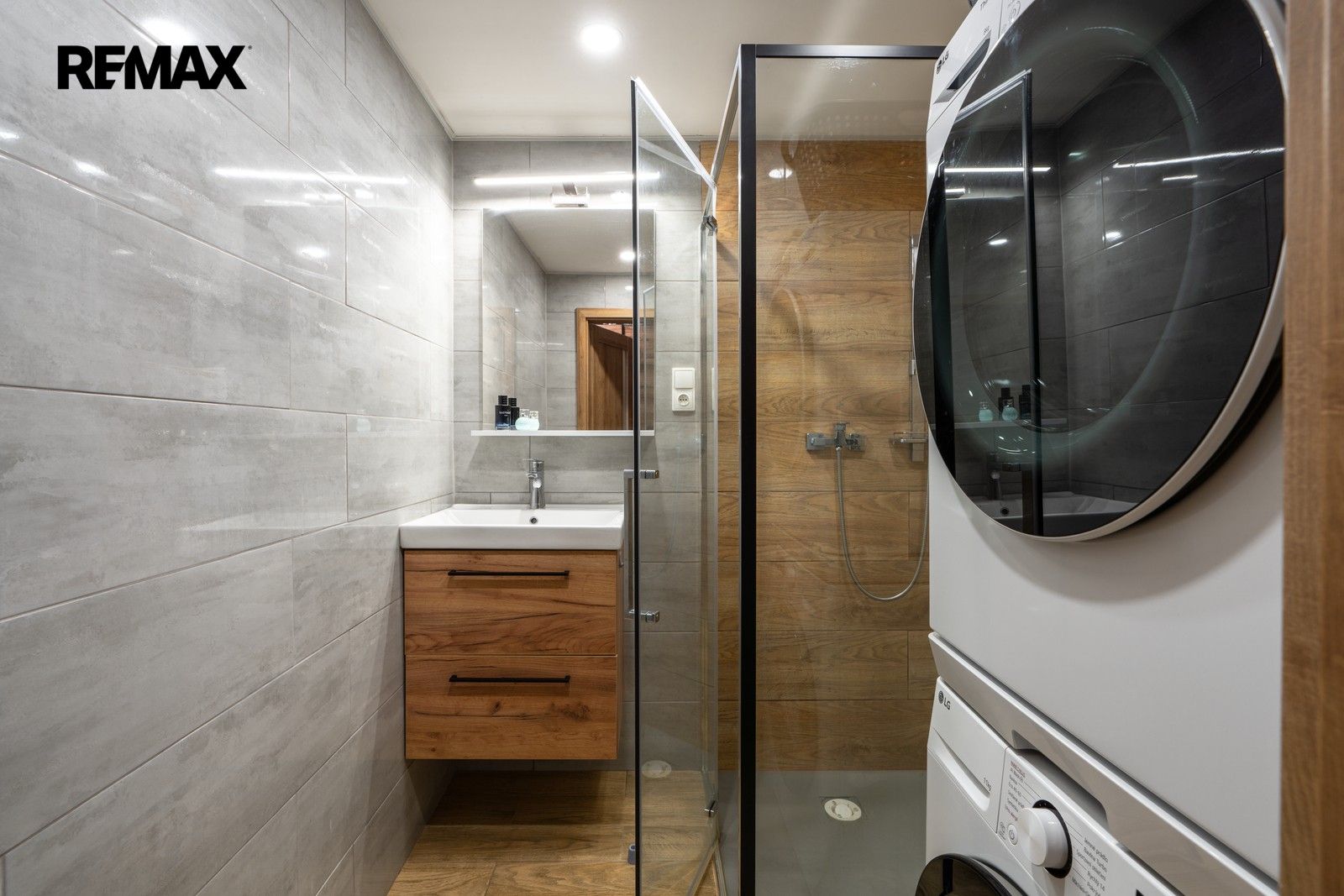 Byt 2+1 · 57 m² · Májová 212, Meziboří - 3