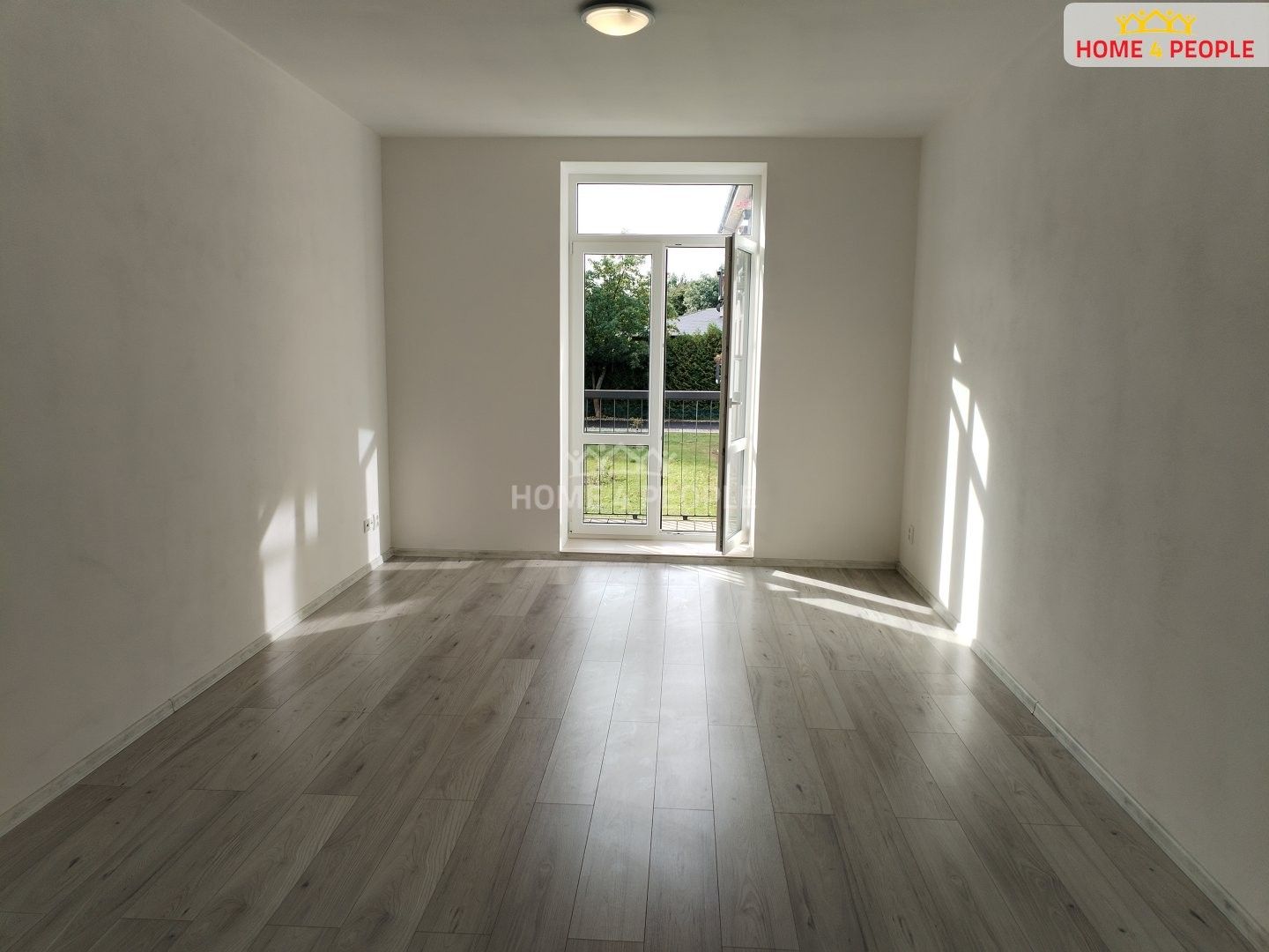 Pronájem byt 1+kk - Slepá 795, Milovice Mladá, 37 m² - 5
