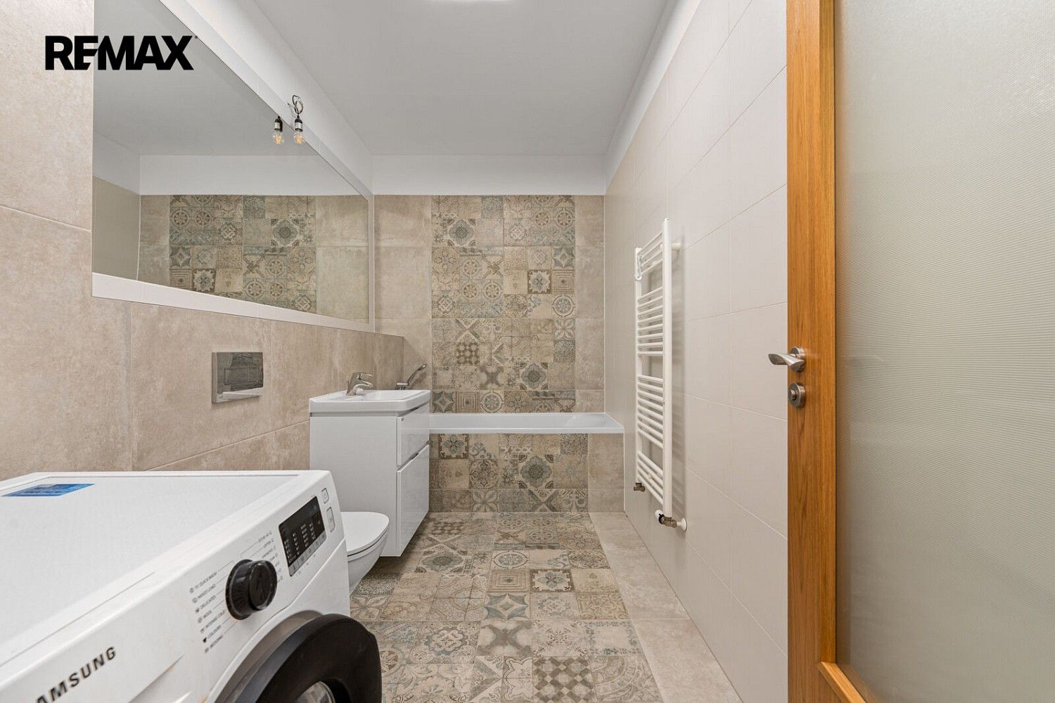Prodej byt 2+kk - Praha - Čakovice, okres Praha 18, Hlavní město Praha, 54 m² - 2