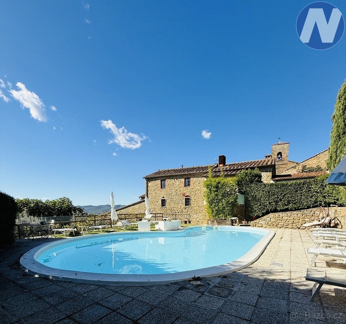 Rodinné domy, 987 66, Zahraničí