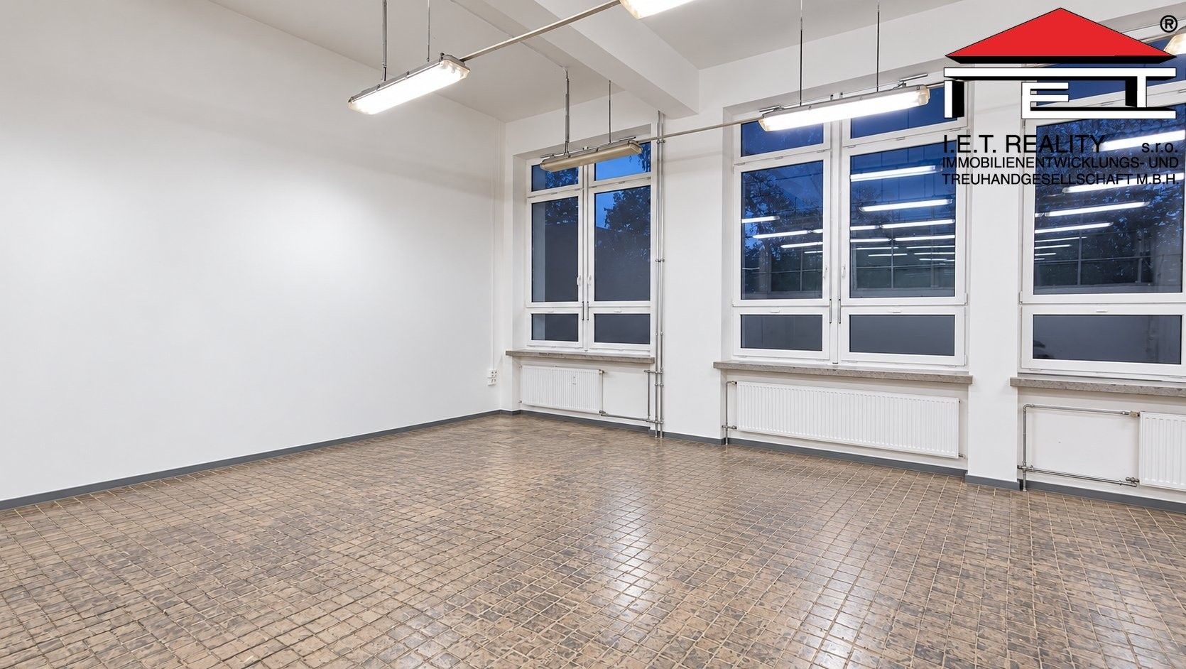 Sklady, Vratimovská, Ostrava, 210 m² - 2