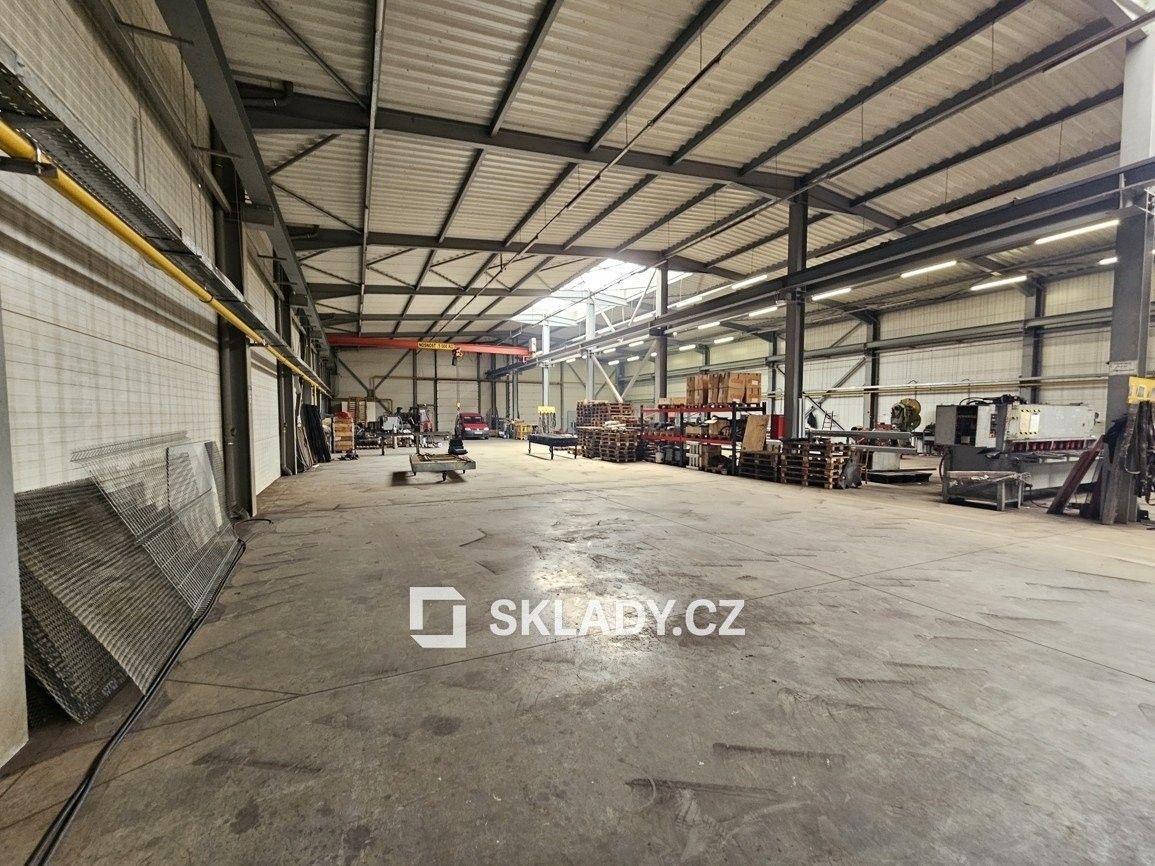 Sklady, Bystřice pod Lopeníkem, 1 629 m²