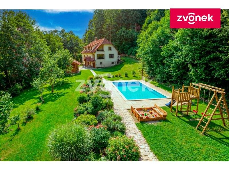 Vily, Velké Karlovice, 250 m²