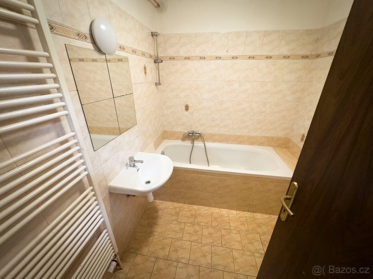 Pronájem byt - Jablonec nad Nisou, 466 01