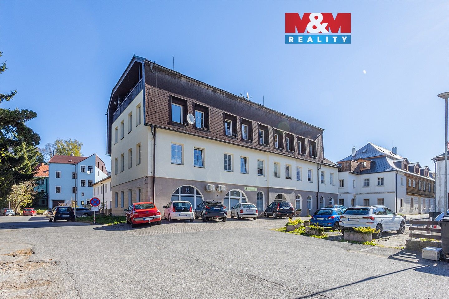 Obchodní prostory, Tržní náměstí, Nový Bor, 53 m²